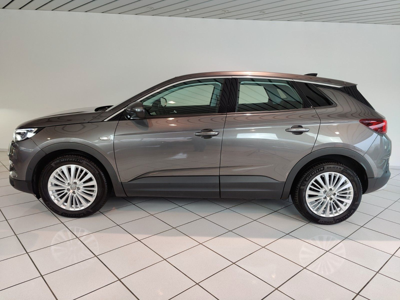 Opel Grandland X 1,2 Business Inno. Navi Leder PDC DAB LED - SUV: picture 5 Opel Grandland X 1,2 Business Inno. Navi Leder PDC DAB LED - SUV: picture 5