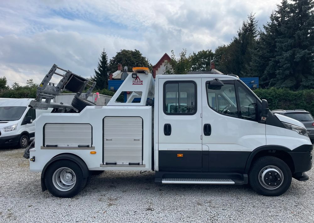 Iveco Daily 70C18 Hi-Matic Pomoc drogowa Holownik 2019r - Tow truck: picture 4 Iveco Daily 70C18 Hi-Matic Pomoc drogowa Holownik 2019r - Tow truck: picture 4