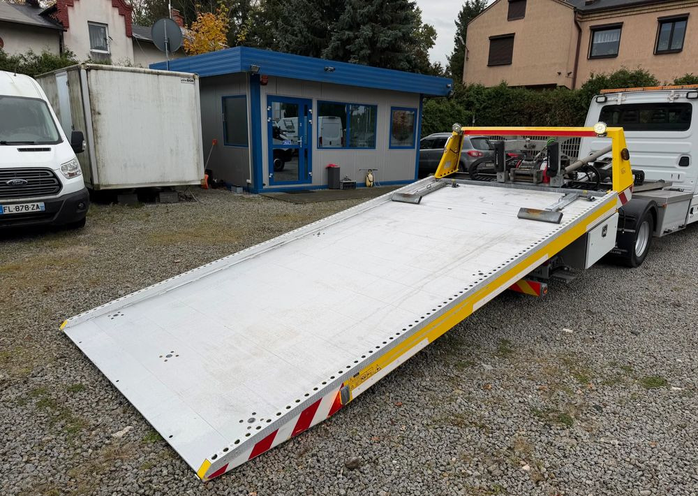 Tow truck Iveco Daily 70C18 Pomoc drogowa Laweta 2017r Hi-Matic: picture 10