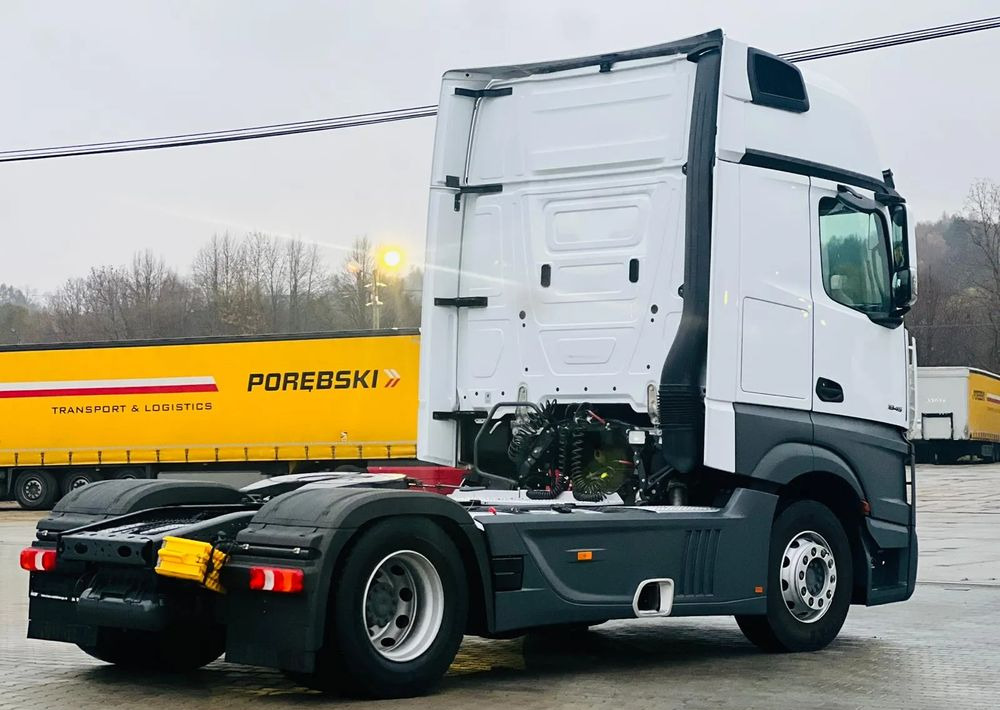 Mercedes-Benz ACTROS 1845 GIGASPACE - Tractor unit: picture 3 Mercedes-Benz ACTROS 1845 GIGASPACE - Tractor unit: picture 3