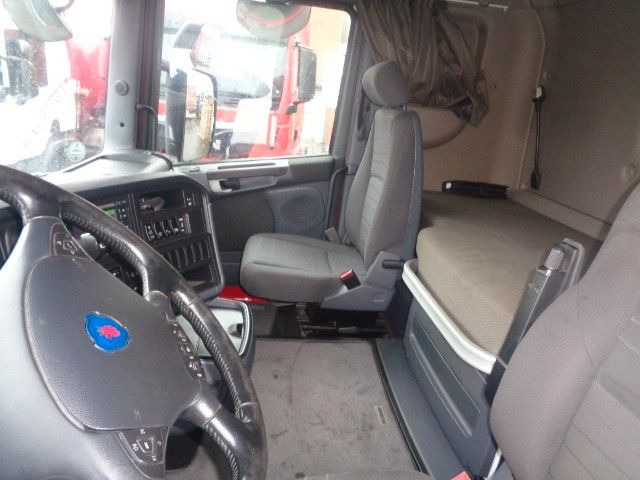 Tractor unit Scania R450: picture 12