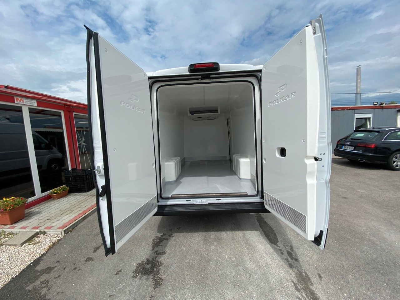 Leasing of Peugeot Boxer Kasten Hochraum 435 L4H2 BlueHDi 140 Peugeot Boxer Kühlkasten 435 L4H2 BlueHDi 140 Peugeot Boxer Kasten Hochraum 435 L4H2 BlueHDi 140 Peugeot Boxer Kühlkasten 435 L4H2 BlueHDi 140: picture 11 Leasing of Peugeot Boxer Kasten Hochraum 435 L4H2 BlueHDi 140 Peugeot Boxer Kühlkasten 435 L4H2 BlueHDi 140 Peugeot Boxer Kasten Hochraum 435 L4H2 BlueHDi 140 Peugeot Boxer Kühlkasten 435 L4H2 BlueHDi 140: picture 11