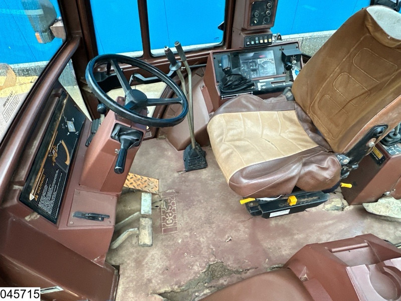 Case 580 K Turbo Case 580 Super K 4x4, 5703 Hours - Backhoe loader: picture 5 Case 580 K Turbo Case 580 Super K 4x4, 5703 Hours - Backhoe loader: picture 5