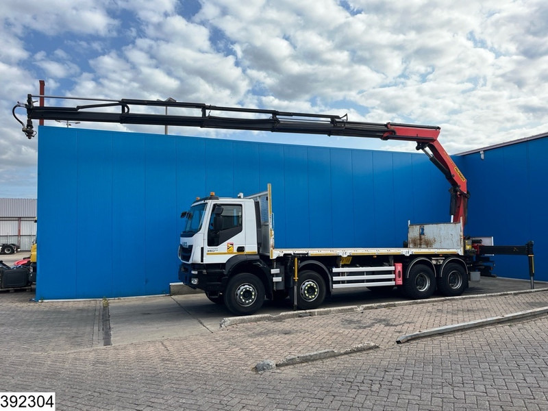 Iveco Trakker 360 8x4, EURO 6, Retarder, Palfinger - Dropside/ Flatbed truck, Crane truck: picture 3 Iveco Trakker 360 8x4, EURO 6, Retarder, Palfinger - Dropside/ Flatbed truck, Crane truck: picture 3