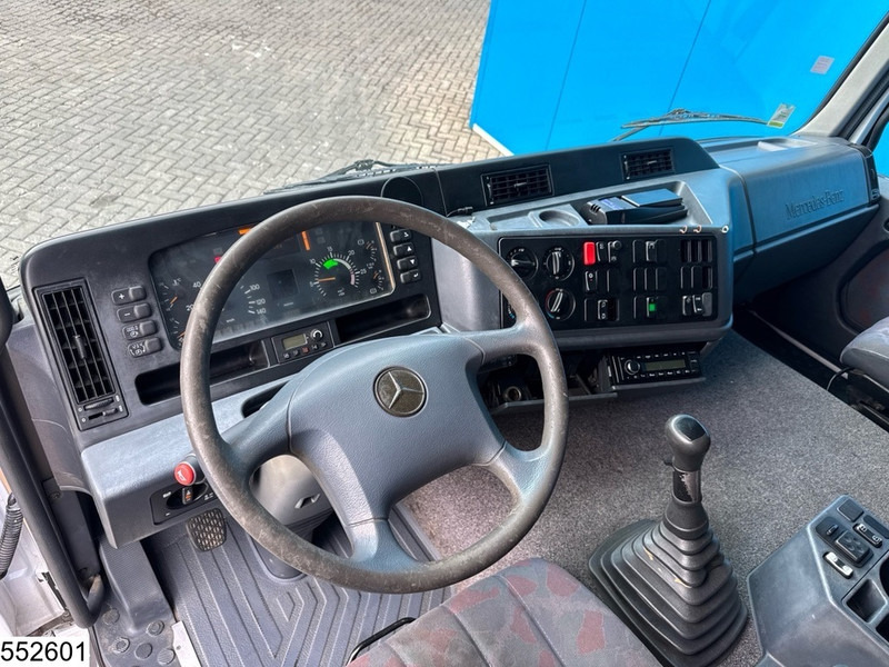 Mercedes-Benz Actros 1831 Palfinger, Remote, Manual - Dropside/ Flatbed truck, Crane truck: picture 5 Mercedes-Benz Actros 1831 Palfinger, Remote, Manual - Dropside/ Flatbed truck, Crane truck: picture 5