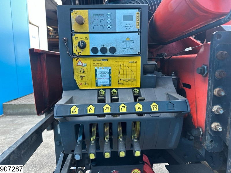 Dropside/ Flatbed truck, Crane truck Mercedes-Benz Arocs 3240 8X4, EURO 6, Steel suspension, Palfinger: picture 13 Dropside/ Flatbed truck, Crane truck Mercedes-Benz Arocs 3240 8X4, EURO 6, Steel suspension, Palfinger: picture 13