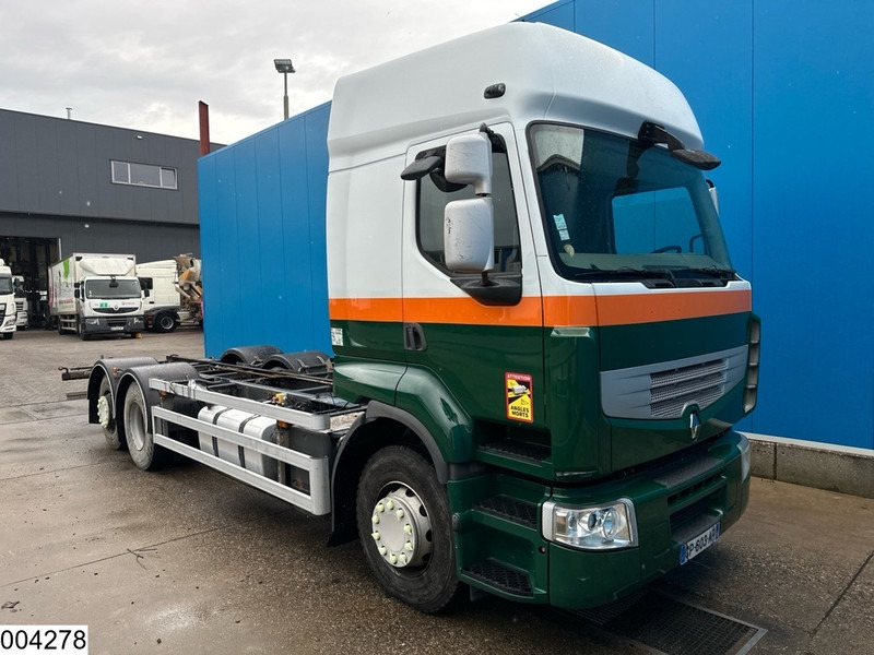 Renault Premium 370 Dxi 6x2, EURO 5 - Cab chassis truck: picture 3 Renault Premium 370 Dxi 6x2, EURO 5 - Cab chassis truck: picture 3