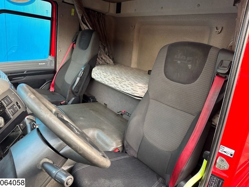 Tractor unit DAF CF 440 EURO 6, Retarder, ADR, PTO: picture 8