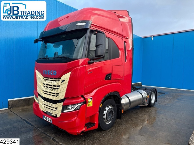 Iveco S way 460 LNG, EURO 6, Retarder - Tractor unit: picture 1 Iveco S way 460 LNG, EURO 6, Retarder - Tractor unit: picture 1
