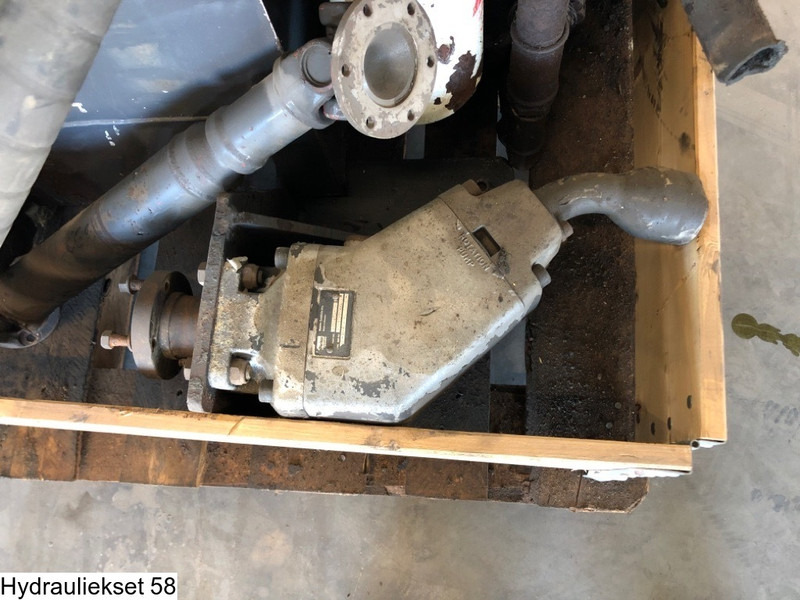 Universeel Pump, tank and hydraulic hoses - Hydraulics: picture 2 Universeel Pump, tank and hydraulic hoses - Hydraulics: picture 2