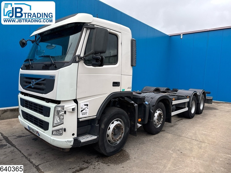 Volvo FM 410 8x4, EURO 5, PTO - Cab chassis truck: picture 1 Volvo FM 410 8x4, EURO 5, PTO - Cab chassis truck: picture 1