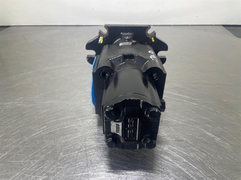 Manitou MLT635/733/737/741-52736886-Gearpump/Zahnradpumpe - Hydraulics for Construction machinery: picture 3 Manitou MLT635/733/737/741-52736886-Gearpump/Zahnradpumpe - Hydraulics for Construction machinery: picture 3