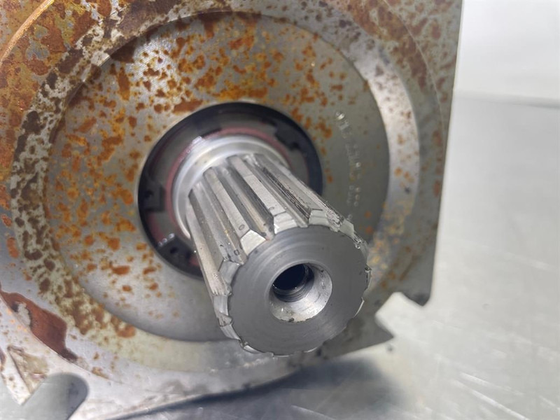 Manitou MLT635/741/940-52537987-Load sensing pump - Hydraulics for Construction machinery: picture 4 Manitou MLT635/741/940-52537987-Load sensing pump - Hydraulics for Construction machinery: picture 4