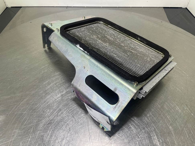 Mecalac 12MTX-5370437-Airco condenser/Klimakondensator - Frame/ Chassis for Construction machinery: picture 5 Mecalac 12MTX-5370437-Airco condenser/Klimakondensator - Frame/ Chassis for Construction machinery: picture 5