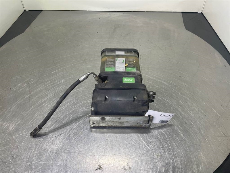 Mecalac 12MTX-F129083 12V-Lubricating system - Frame/ Chassis for Construction machinery: picture 1 Mecalac 12MTX-F129083 12V-Lubricating system - Frame/ Chassis for Construction machinery: picture 1