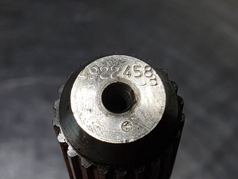 O & K L5-4922458-Joint shaft/Steckwelle/Steekas - Axle and parts for Construction machinery: picture 4 O & K L5-4922458-Joint shaft/Steckwelle/Steekas - Axle and parts for Construction machinery: picture 4