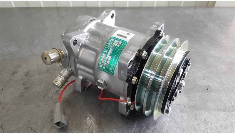 SANDEN SD7H15-S8220-Compressor/Kompressor/Aircopom - A/C compressor for Construction machinery: picture 1 SANDEN SD7H15-S8220-Compressor/Kompressor/Aircopom - A/C compressor for Construction machinery: picture 1