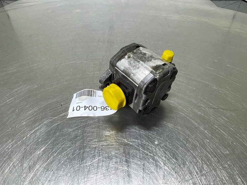 Sauer Danfoss SNP2/NN8,0RN06SA-Gearpump/Zahnradpumpe - Hydraulics for Construction machinery: picture 3 Sauer Danfoss SNP2/NN8,0RN06SA-Gearpump/Zahnradpumpe - Hydraulics for Construction machinery: picture 3