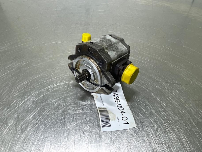 Sauer Danfoss SNP2/NN8,0RN06SA-Gearpump/Zahnradpumpe - Hydraulics for Construction machinery: picture 1 Sauer Danfoss SNP2/NN8,0RN06SA-Gearpump/Zahnradpumpe - Hydraulics for Construction machinery: picture 1