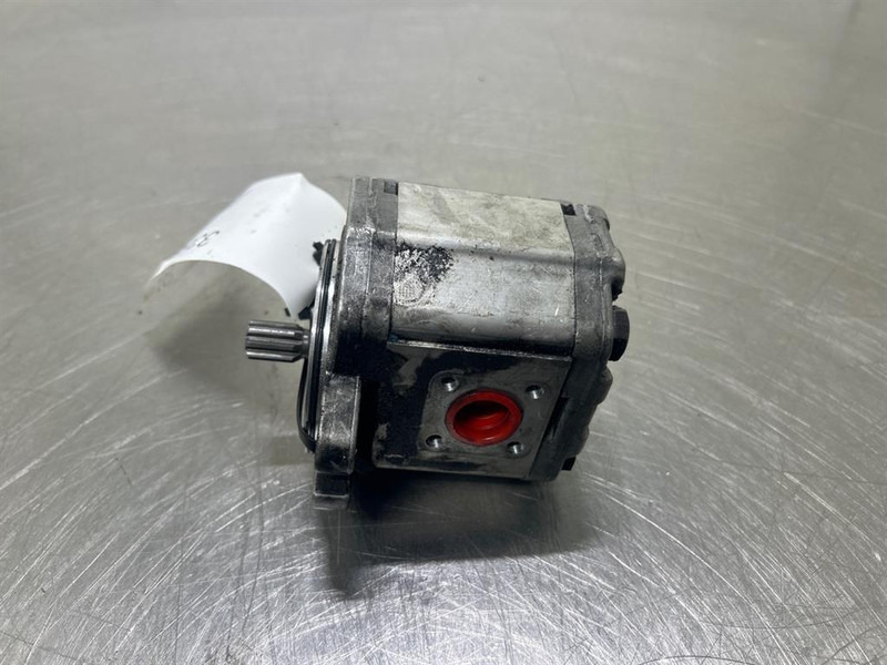 Sauer Danfoss SNP2NN/8,0RNAGSA-Gearpump/Zahnradpumpe - Hydraulics for Construction machinery: picture 2 Sauer Danfoss SNP2NN/8,0RNAGSA-Gearpump/Zahnradpumpe - Hydraulics for Construction machinery: picture 2