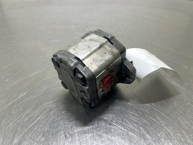 Sauer Danfoss SNP2NN/8,0RNAGSA-Gearpump/Zahnradpumpe - Hydraulics for Construction machinery: picture 4 Sauer Danfoss SNP2NN/8,0RNAGSA-Gearpump/Zahnradpumpe - Hydraulics for Construction machinery: picture 4