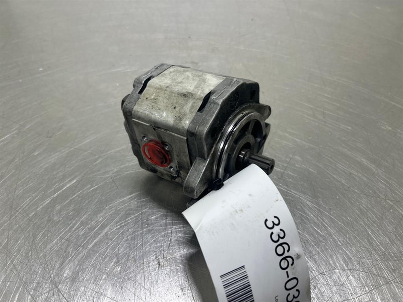 Sauer Danfoss SNP2NN/8,0RNAGSA-Gearpump/Zahnradpumpe - Hydraulics for Construction machinery: picture 3 Sauer Danfoss SNP2NN/8,0RNAGSA-Gearpump/Zahnradpumpe - Hydraulics for Construction machinery: picture 3