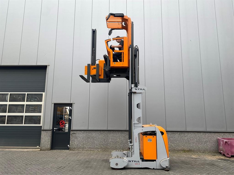 Still MX - X Orderpicking truck (Video) - Electric forklift: picture 1 Still MX - X Orderpicking truck (Video) - Electric forklift: picture 1