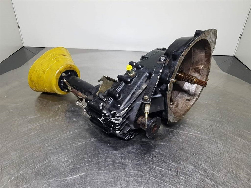 - Transmission/Getriebe/Transmissiebak - Gearbox and parts for Construction machinery: picture 5 - Transmission/Getriebe/Transmissiebak - Gearbox and parts for Construction machinery: picture 5