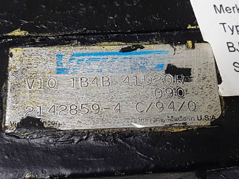 Vickers V101B4B41D20R-090 - Gearpump/Zahnradpumpe - Hydraulics for Construction machinery: picture 3 Vickers V101B4B41D20R-090 - Gearpump/Zahnradpumpe - Hydraulics for Construction machinery: picture 3