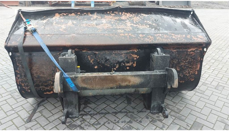 Volvo L 90 C - Bucket for Construction machinery: picture 2 Volvo L 90 C - Bucket for Construction machinery: picture 2