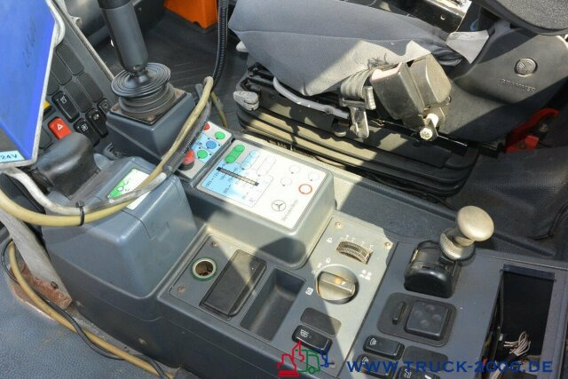 Leasing of Unimog U 400 4 x 4 Mulag Teleskopausleger + Zapfwelle Unimog U 400 4 x 4 Mulag Teleskopausleger + Zapfwelle: picture 7