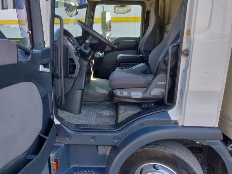 MAN TGL 12.210 Automaat euro4 - Box truck: picture 5 MAN TGL 12.210 Automaat euro4 - Box truck: picture 5