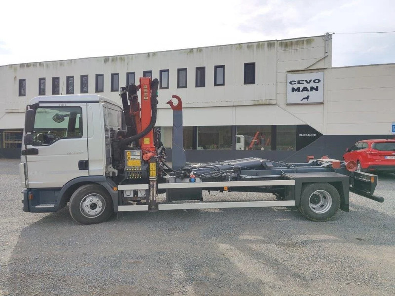 MAN TGL 12.250 Containersysteem met kraan Palfinger PK9001 + Remote - Hook lift truck, Crane truck: picture 5 MAN TGL 12.250 Containersysteem met kraan Palfinger PK9001 + Remote - Hook lift truck, Crane truck: picture 5