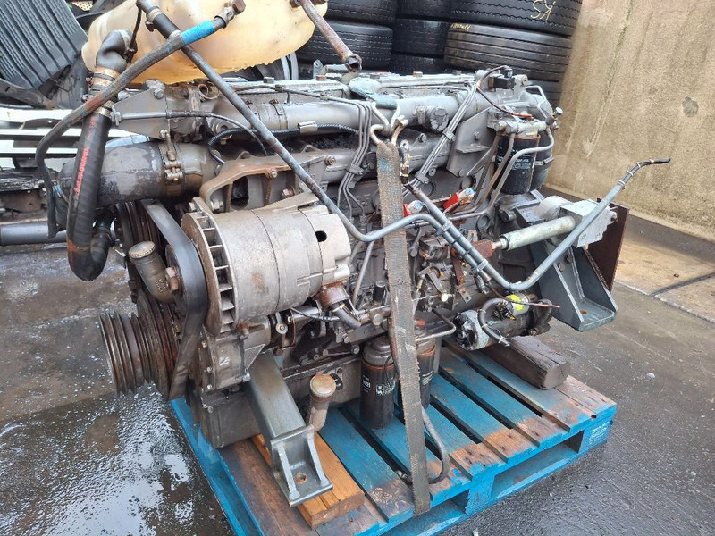 DAF RS180M (75CF) - Engine: picture 1 DAF RS180M (75CF) - Engine: picture 1