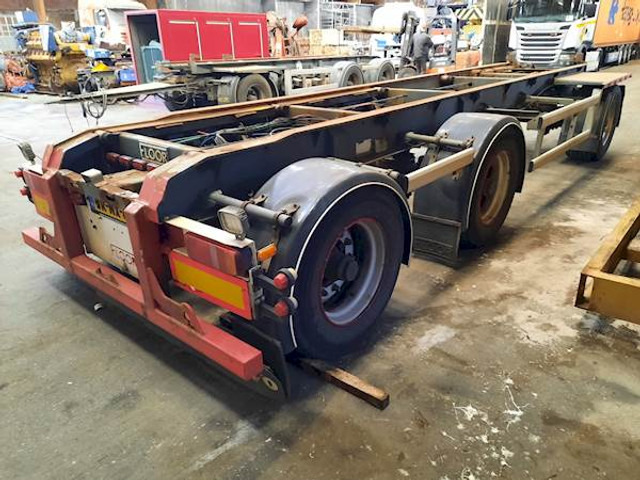 Floor FLA-3-101 - Container transporter/ Swap body semi-trailer: picture 4 Floor FLA-3-101 - Container transporter/ Swap body semi-trailer: picture 4