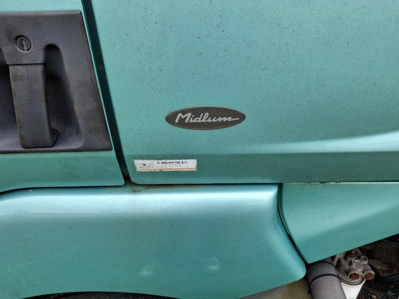 Renault MIDLUM 150-08/B - Box truck: picture 4 Renault MIDLUM 150-08/B - Box truck: picture 4
