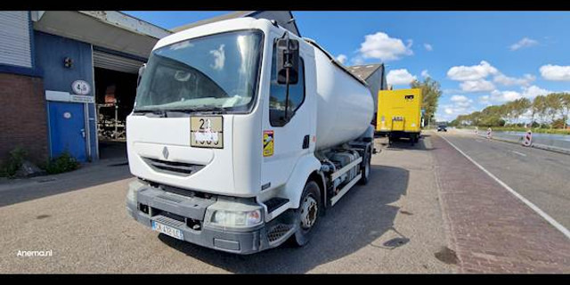 Renault MIDLUM 220 GAS / LPG - Tank truck: picture 2 Renault MIDLUM 220 GAS / LPG - Tank truck: picture 2