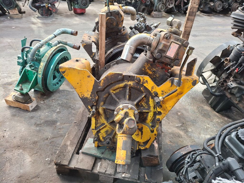 TWIN DISC 8FLWB-1605 - Gearbox: picture 1 TWIN DISC 8FLWB-1605 - Gearbox: picture 1