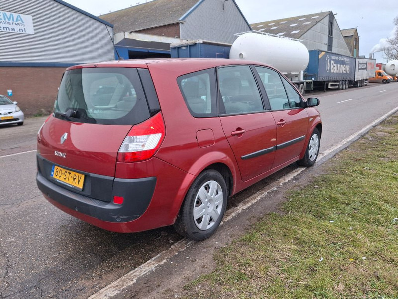 Truck Renault MEGANE SCENIC: picture 13