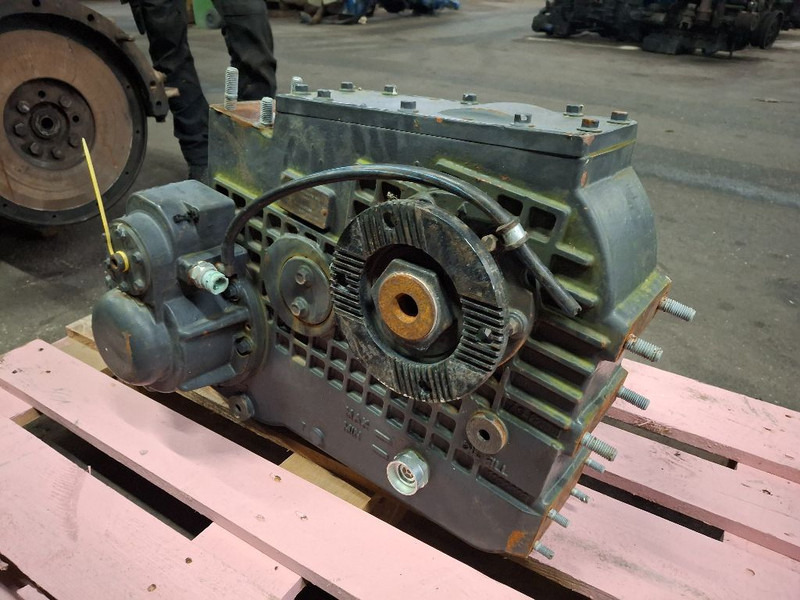 Volvo VT2501TB ATC - Gearbox: picture 4 Volvo VT2501TB ATC - Gearbox: picture 4