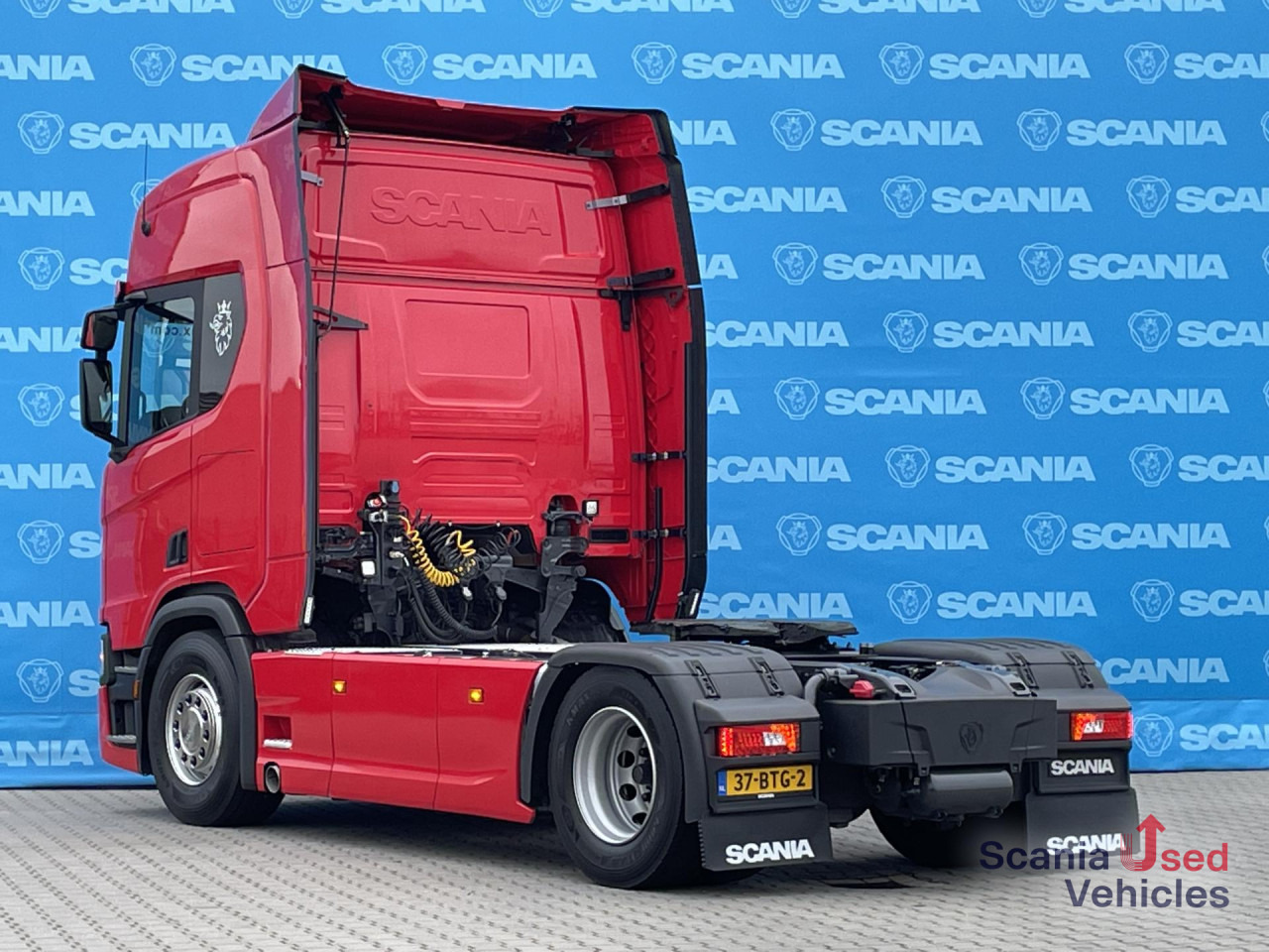 Tractor unit SCANIA R 450 A4x2NA RETARDER PTO LED NAVI: picture 9 Tractor unit SCANIA R 450 A4x2NA RETARDER PTO LED NAVI: picture 9