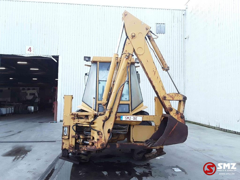 Backhoe loader Caterpillar 428: picture 11