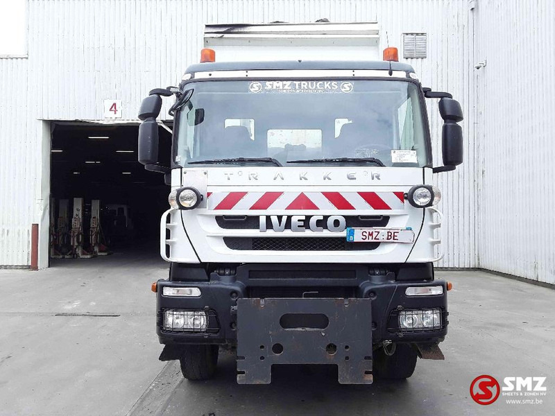 Iveco Trakker 330 184"km snow equipment - Tipper: picture 2 Iveco Trakker 330 184"km snow equipment - Tipper: picture 2