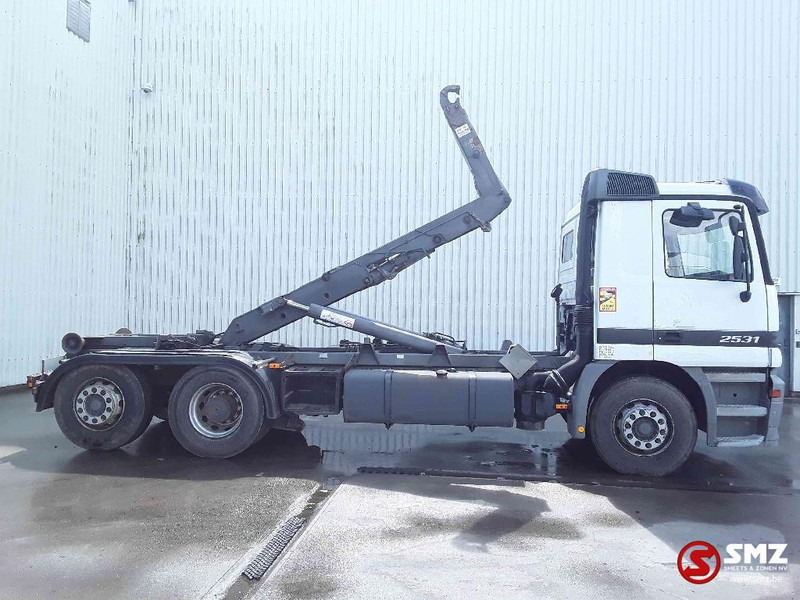 Mercedes-Benz Actros 2531 francais - Container transporter/ Swap body truck: picture 4 Mercedes-Benz Actros 2531 francais - Container transporter/ Swap body truck: picture 4