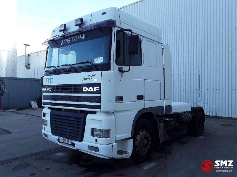 DAF XF 430 Spacecab Euro 2 - Tractor unit: picture 3 DAF XF 430 Spacecab Euro 2 - Tractor unit: picture 3