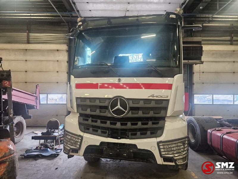 Mercedes-Benz Arocs 2048 ACCIDENT retarder mirrorcam - Tractor unit: picture 2 Mercedes-Benz Arocs 2048 ACCIDENT retarder mirrorcam - Tractor unit: picture 2