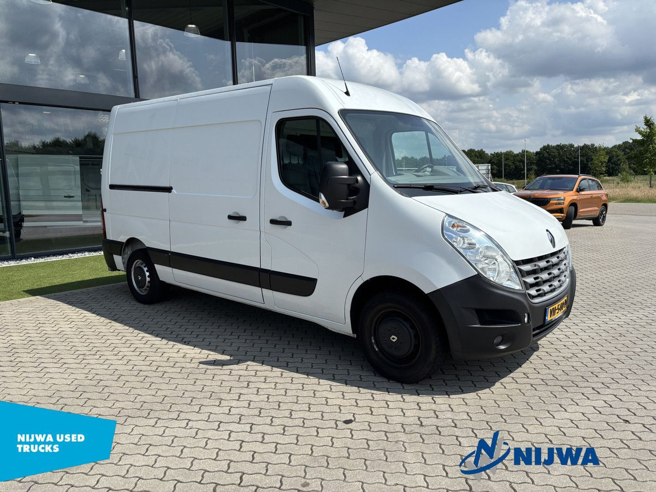 Renault Master T35 125 L2H2 Opstap + Airco Kasten - Panel van: picture 2 Renault Master T35 125 L2H2 Opstap + Airco Kasten - Panel van: picture 2