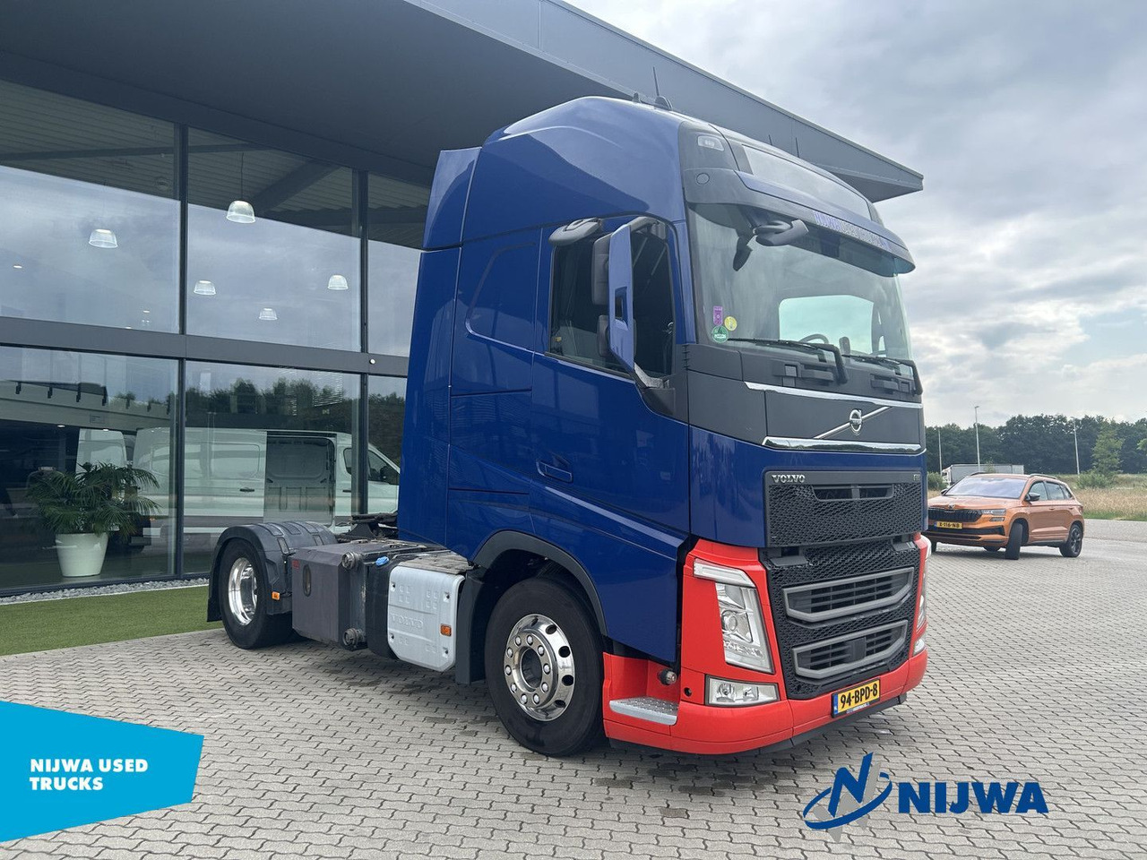Volvo FH 460 4x2 I-Save + Compressor - Tractor unit: picture 2 Volvo FH 460 4x2 I-Save + Compressor - Tractor unit: picture 2