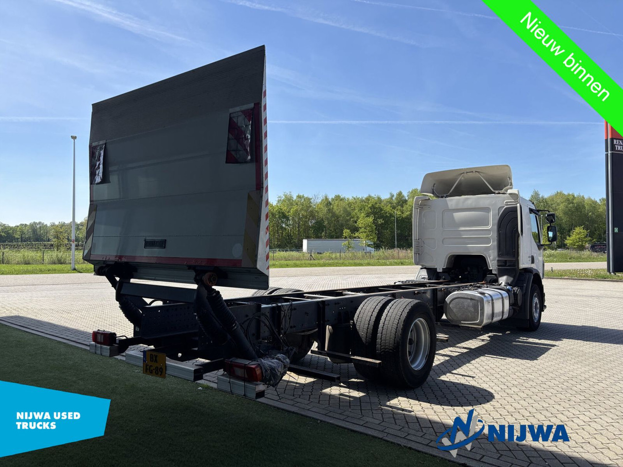 Volvo FE 42R 4x2 Laadklep + Airco - Cab chassis truck: picture 3 Volvo FE 42R 4x2 Laadklep + Airco - Cab chassis truck: picture 3