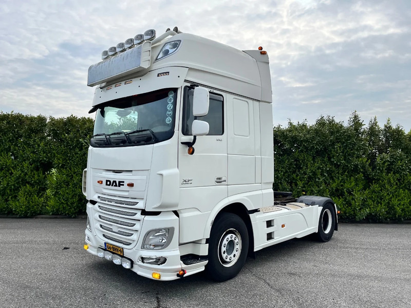 DAF XF 510 FT Euro6 Manual Special Interior - Tractor unit: picture 2 DAF XF 510 FT Euro6 Manual Special Interior - Tractor unit: picture 2